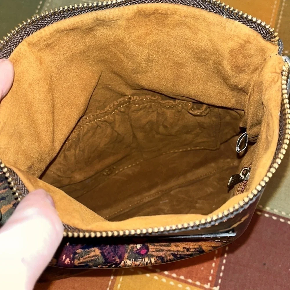 Brand New Patricia Nash Genuine Leather Zippered Pouch Wristlet Kent Countryside